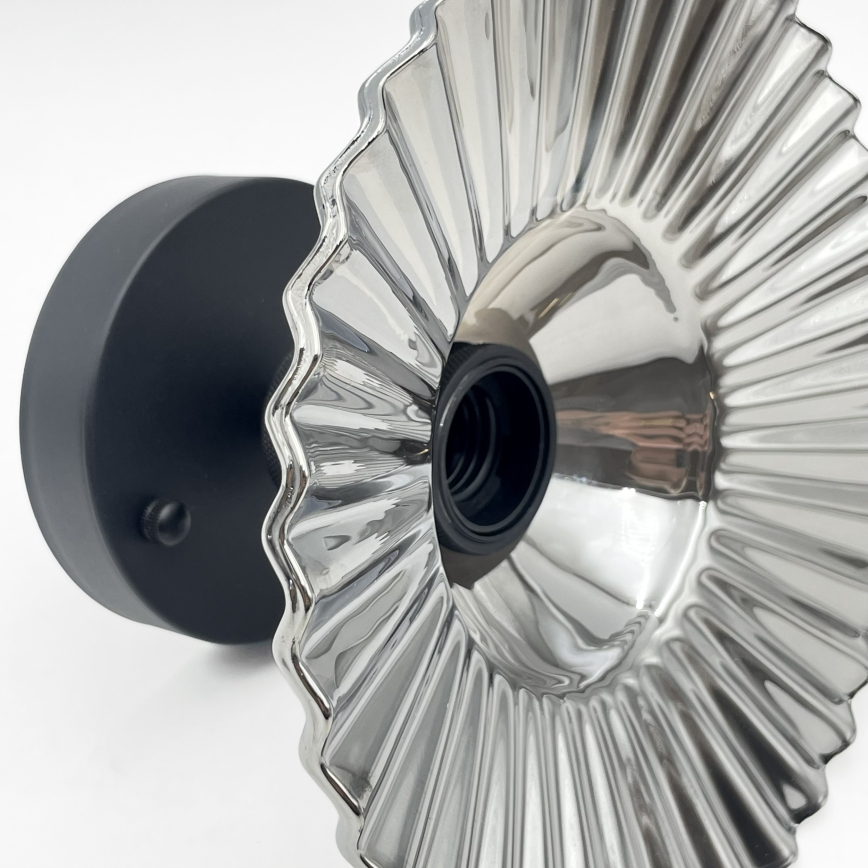 Ytmonterad taklampa TRISH 1xE27/15W/230V svart/rökfärgad