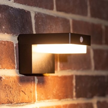 Zuma Line - LED solcellsvägglampa med rörelse- och skymningssensor LED/4,5W/2000 mAh IP44 svart